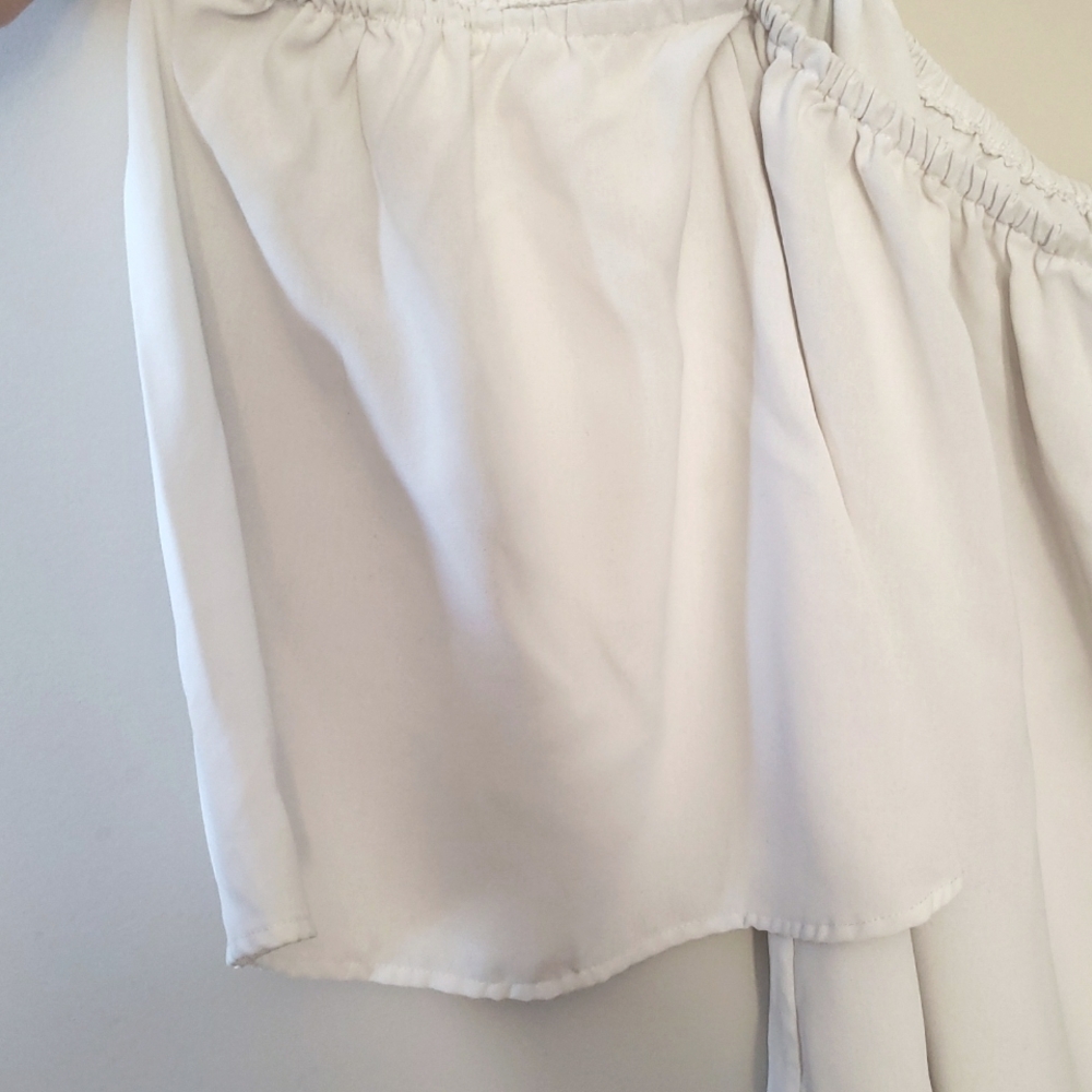 Ivory Off-Shoulder Top - Picture 3 of 3